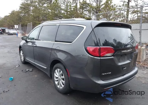 2019 Chrysler Pacifica Touring L из США, поврежденный, VIN 2C4RC1BGXKR625836